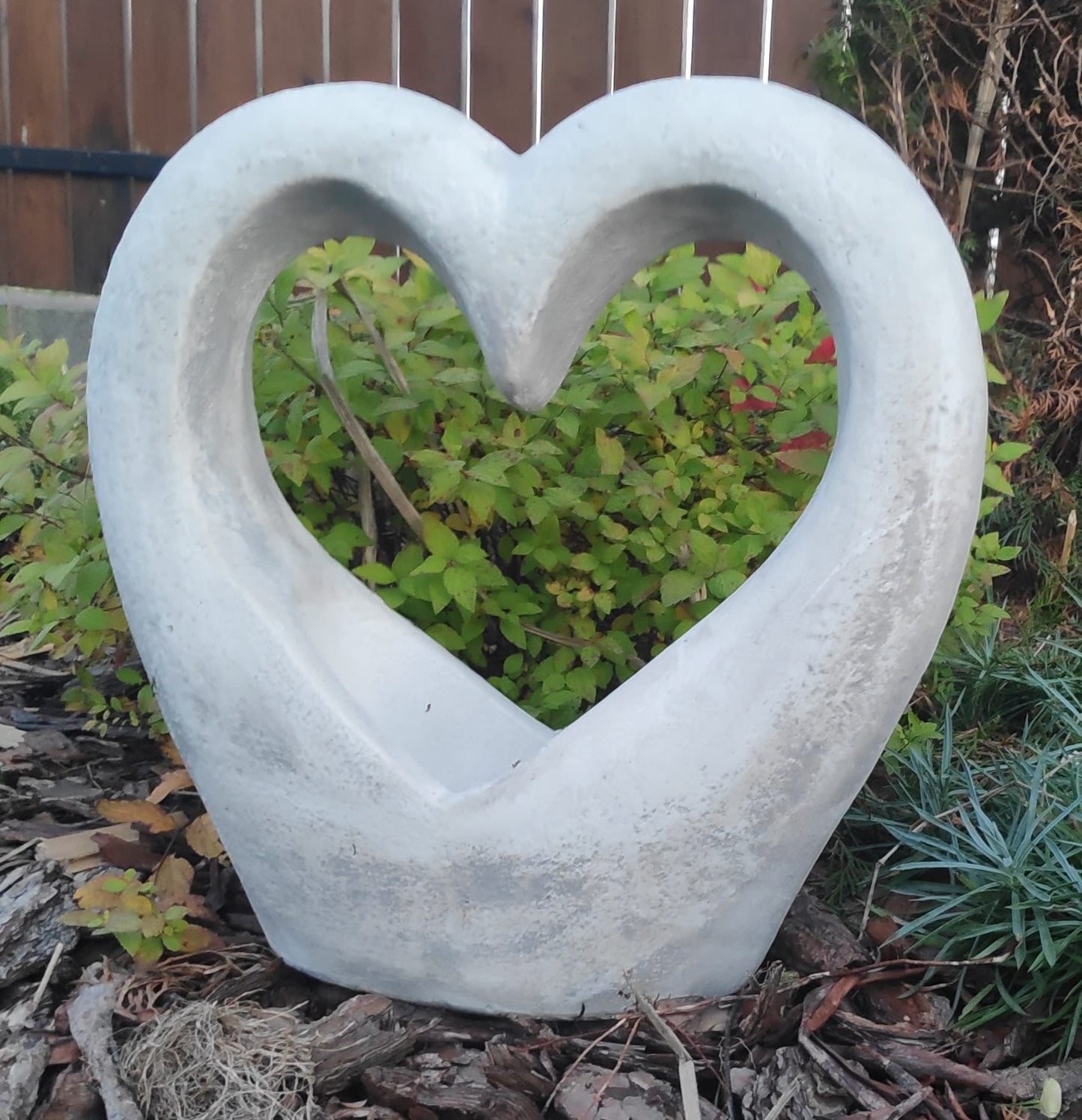 Heartfelt Harmony Concrete Flower Planter - 11 x 43 x 41 cm, 19kg