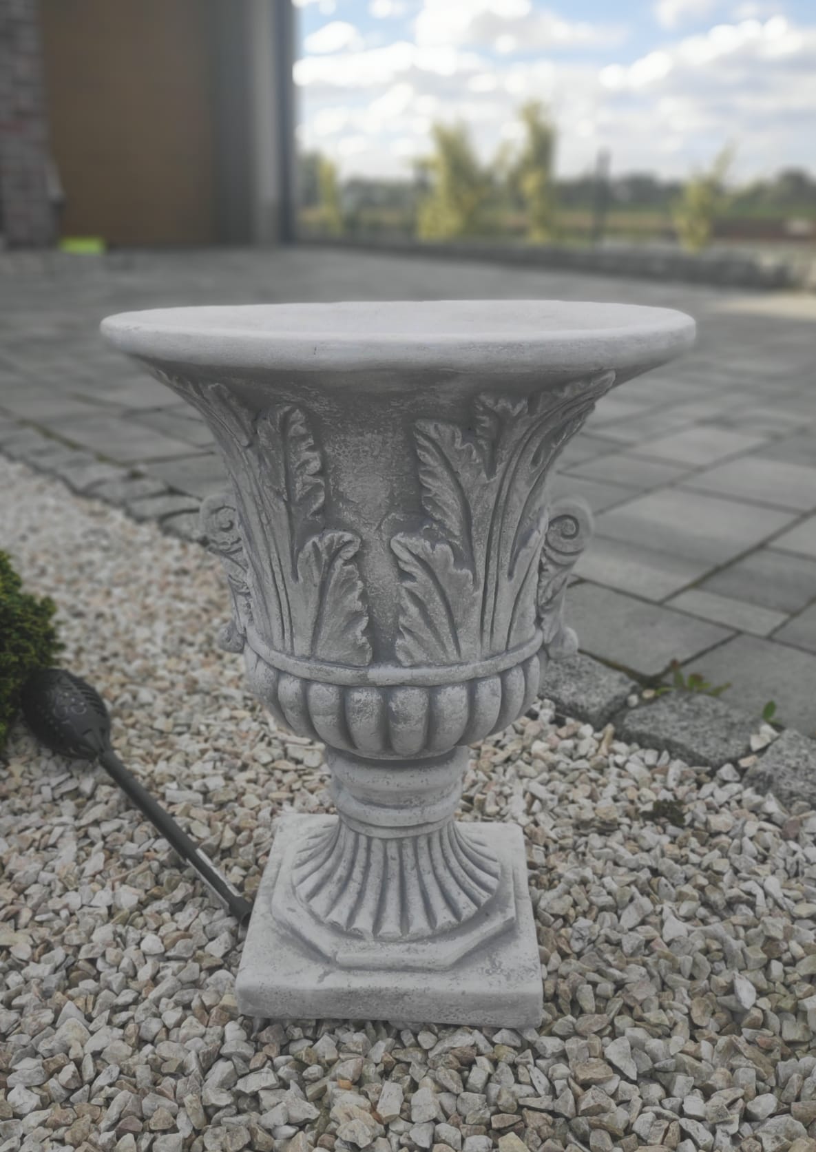Ornate Elegance Concrete Planter Urn - 46cm Tall Garden Accent