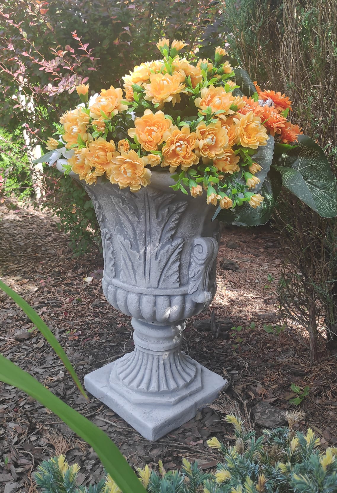 Ornate Elegance Concrete Planter Urn - 46cm Tall Garden Accent