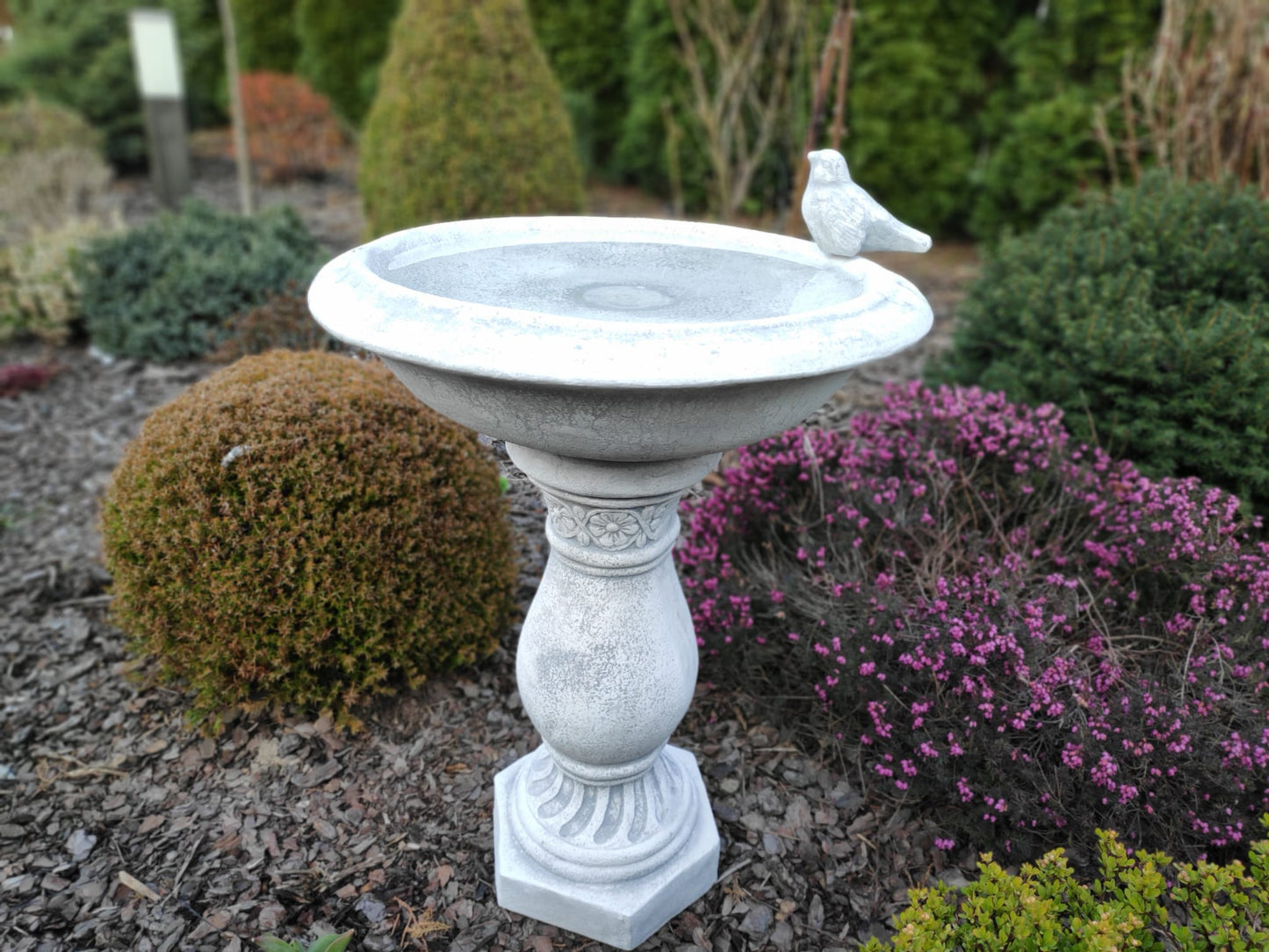 Antique Bird bath on a decorative column 51x20x38cm