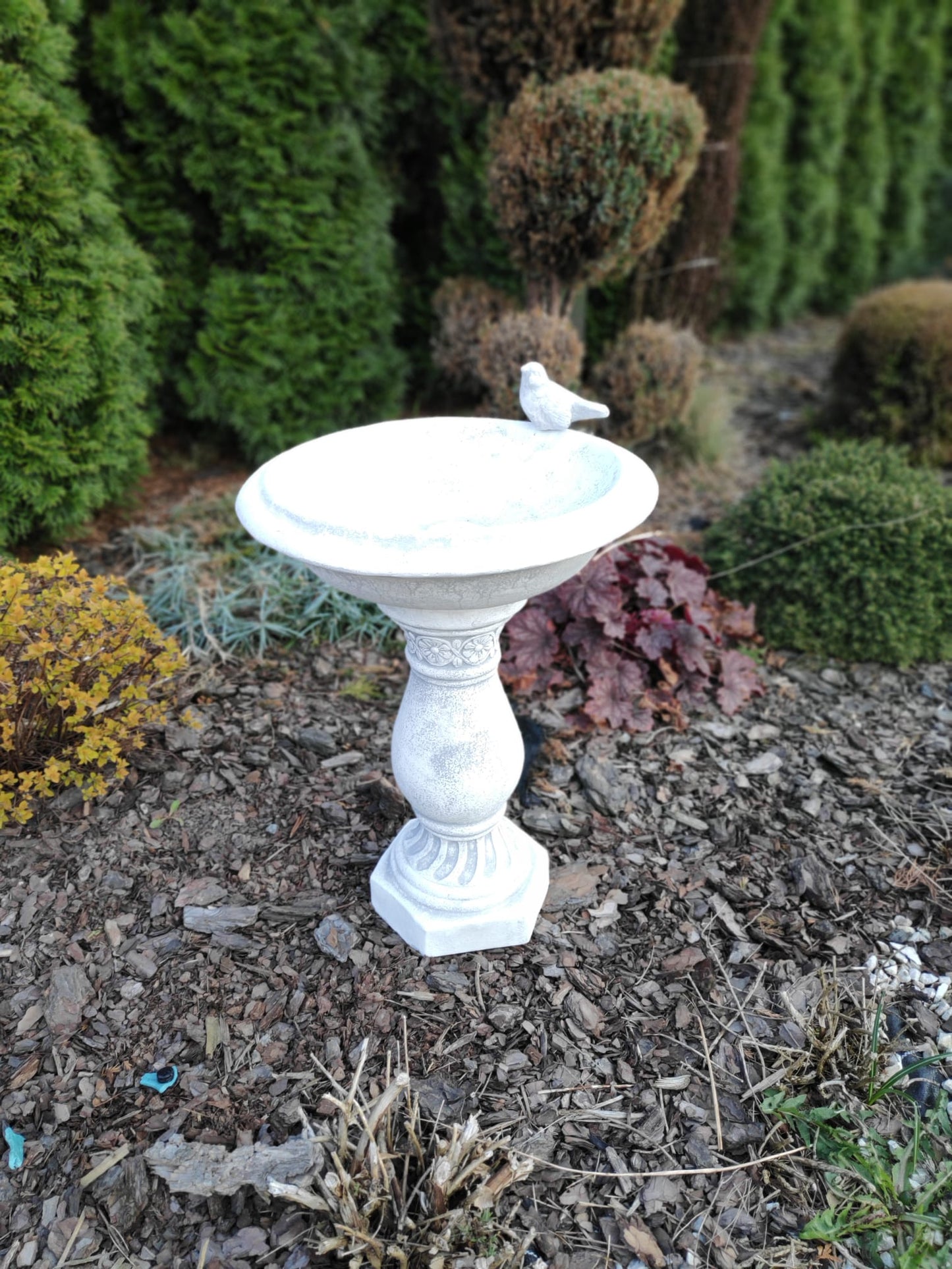 Antique Bird bath on a decorative column 51x20x38cm