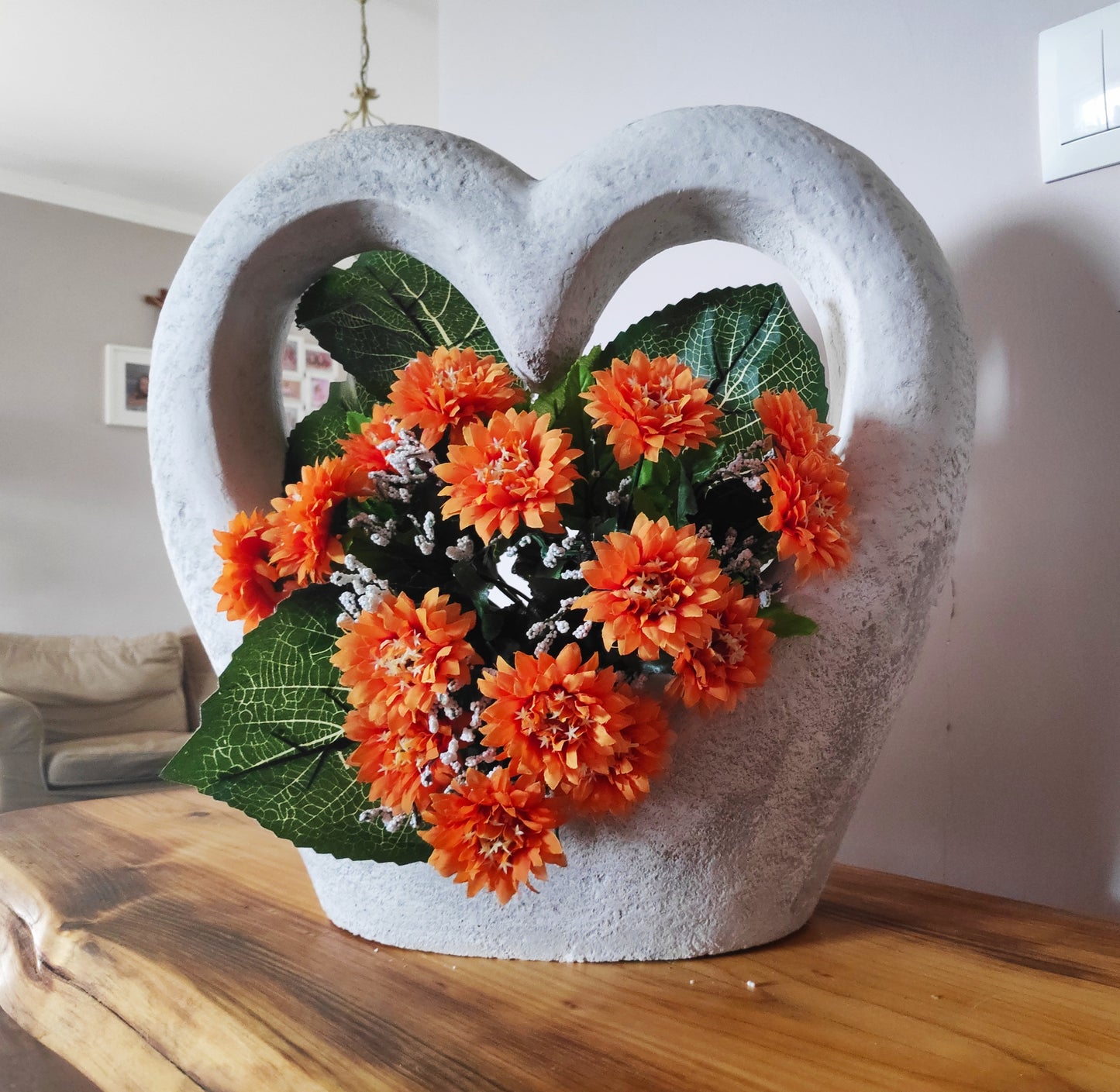 Heartfelt Harmony Concrete Flower Planter - 11 x 43 x 41 cm, 19kg
