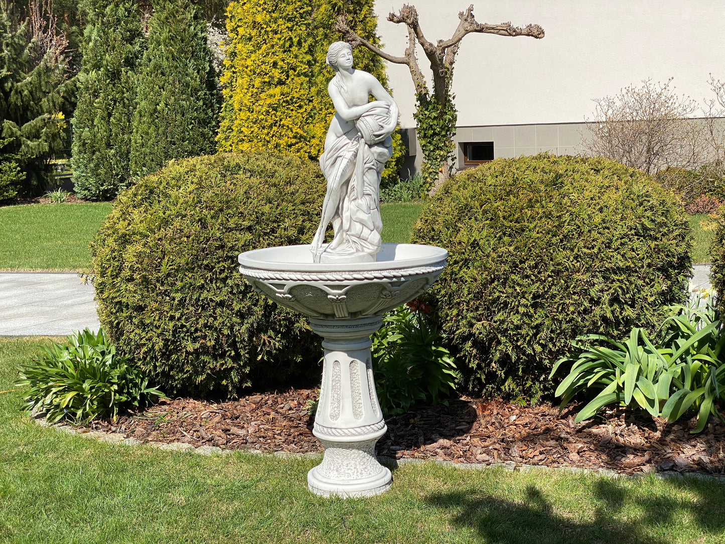 Classical Fountain with the Elegance of a Woman