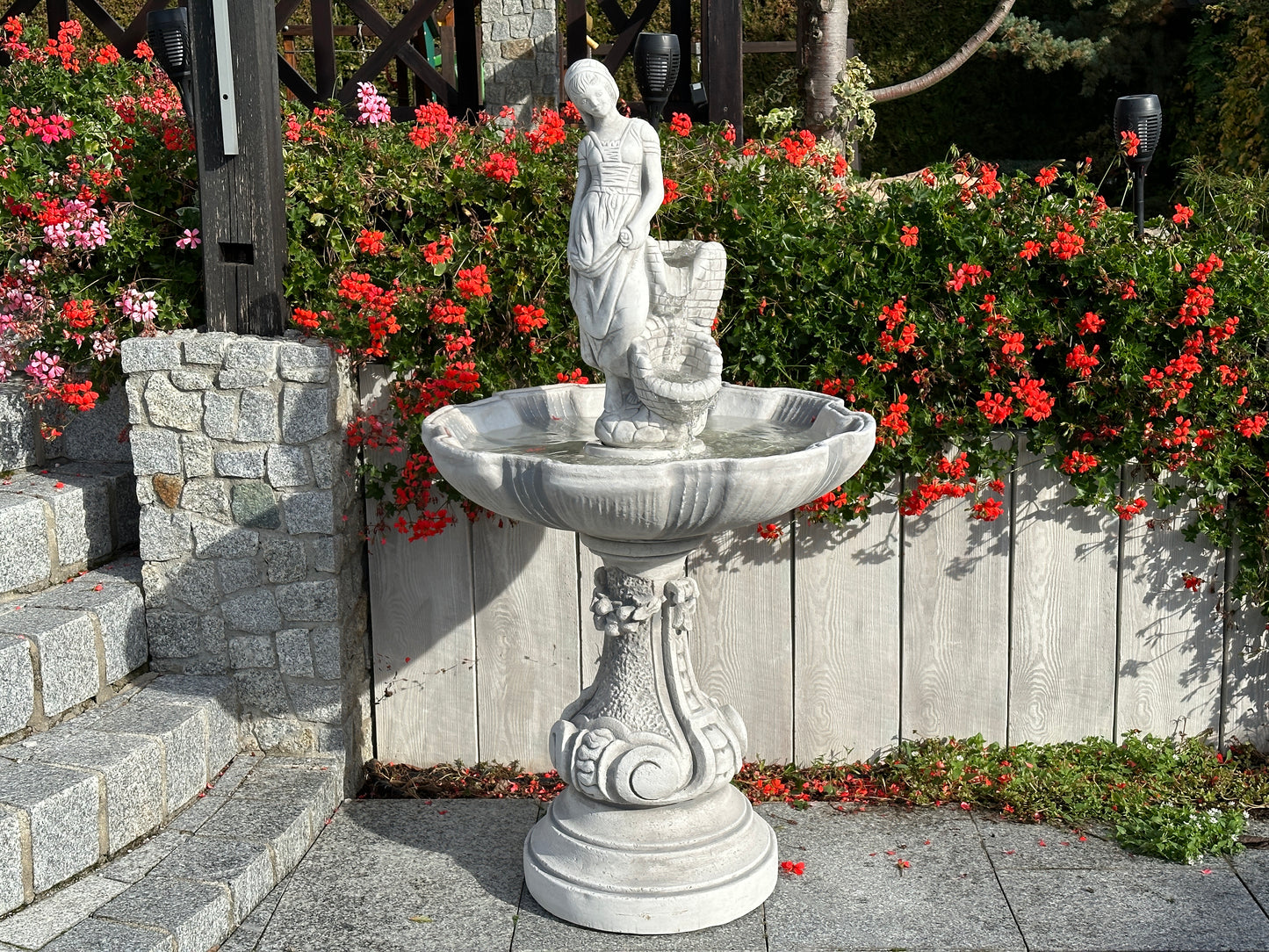 Classical Elegance Fountain – a masterpiece of timeless beauty