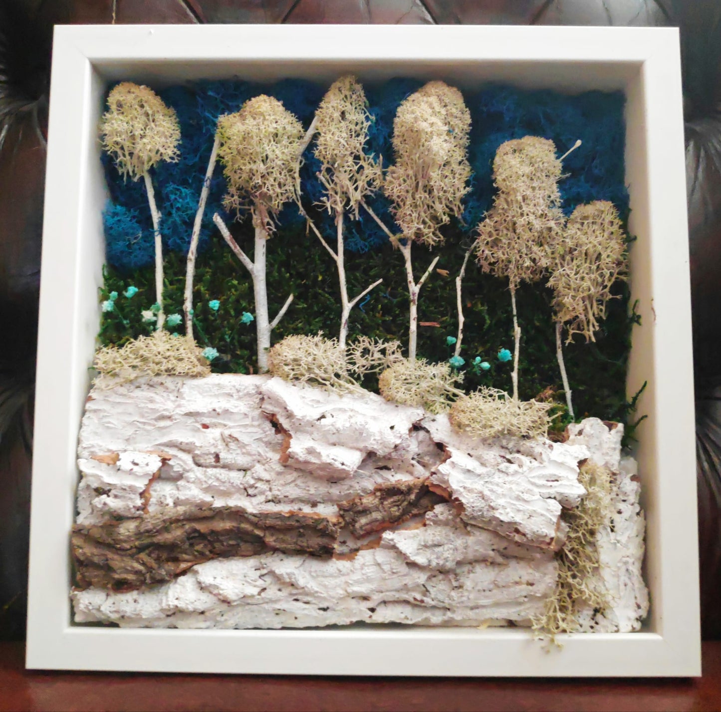 Reindeer moss composition, indoor decoration in white frame - Winter magic in a forest 27x27cm