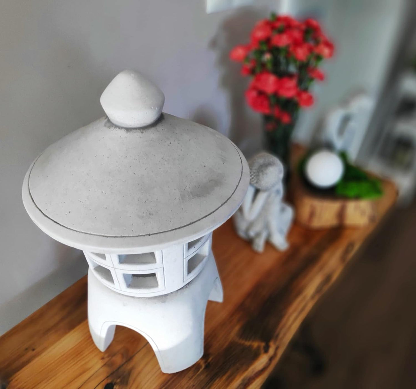 Garden ornament, Pagoda / Lantern - Japanese garden style, stone decoration - Candi Borobudur ꦕꦤ꧀ꦝꦶꦧꦫꦧꦸꦝꦸꦂ