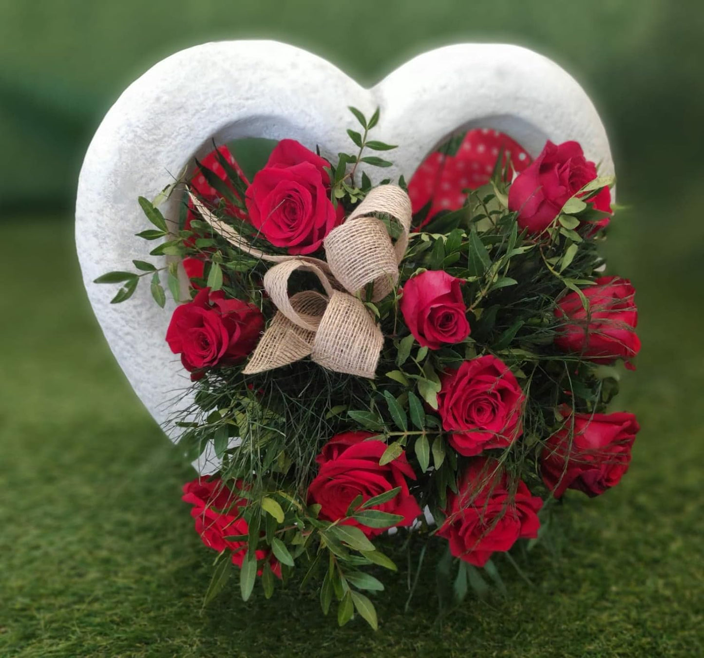Heartfelt Harmony Concrete Flower Planter - 11 x 43 x 41 cm, 19kg
