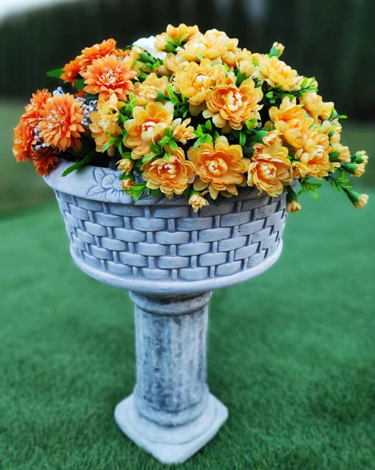 Round Wide Wicker Basket Concrete Planter
