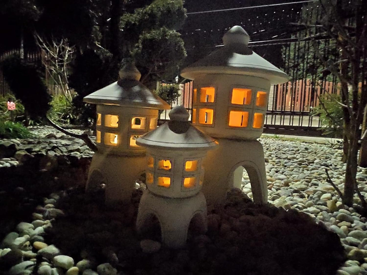 Garden ornament, Pagoda / Lantern - Japanese garden style, stone decoration - Candi Borobudur ꦕꦤ꧀ꦝꦶꦧꦫꦧꦸꦝꦸꦂ