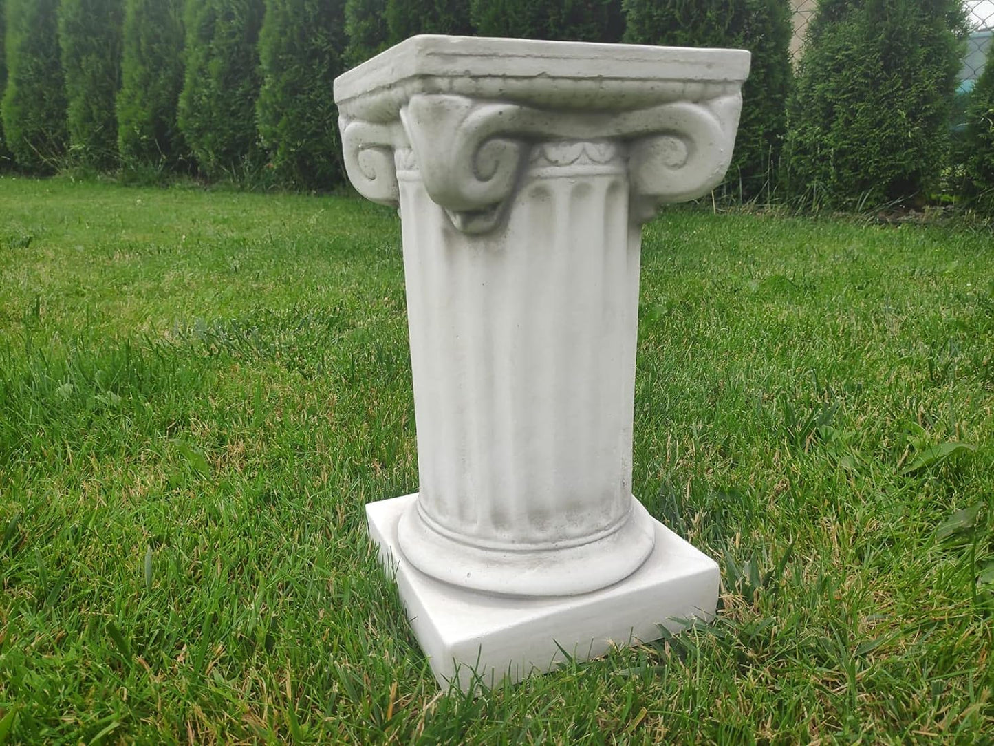 Roman Ionic column, outdoor/indoor decoration, pedestal, made of cast stone