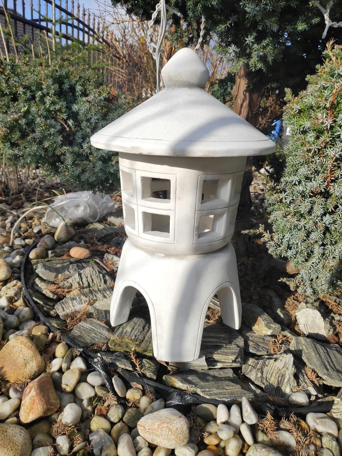 Garden ornament, Pagoda / Lantern - Japanese garden style, stone decoration - Candi Borobudur ꦕꦤ꧀ꦝꦶꦧꦫꦧꦸꦝꦸꦂ