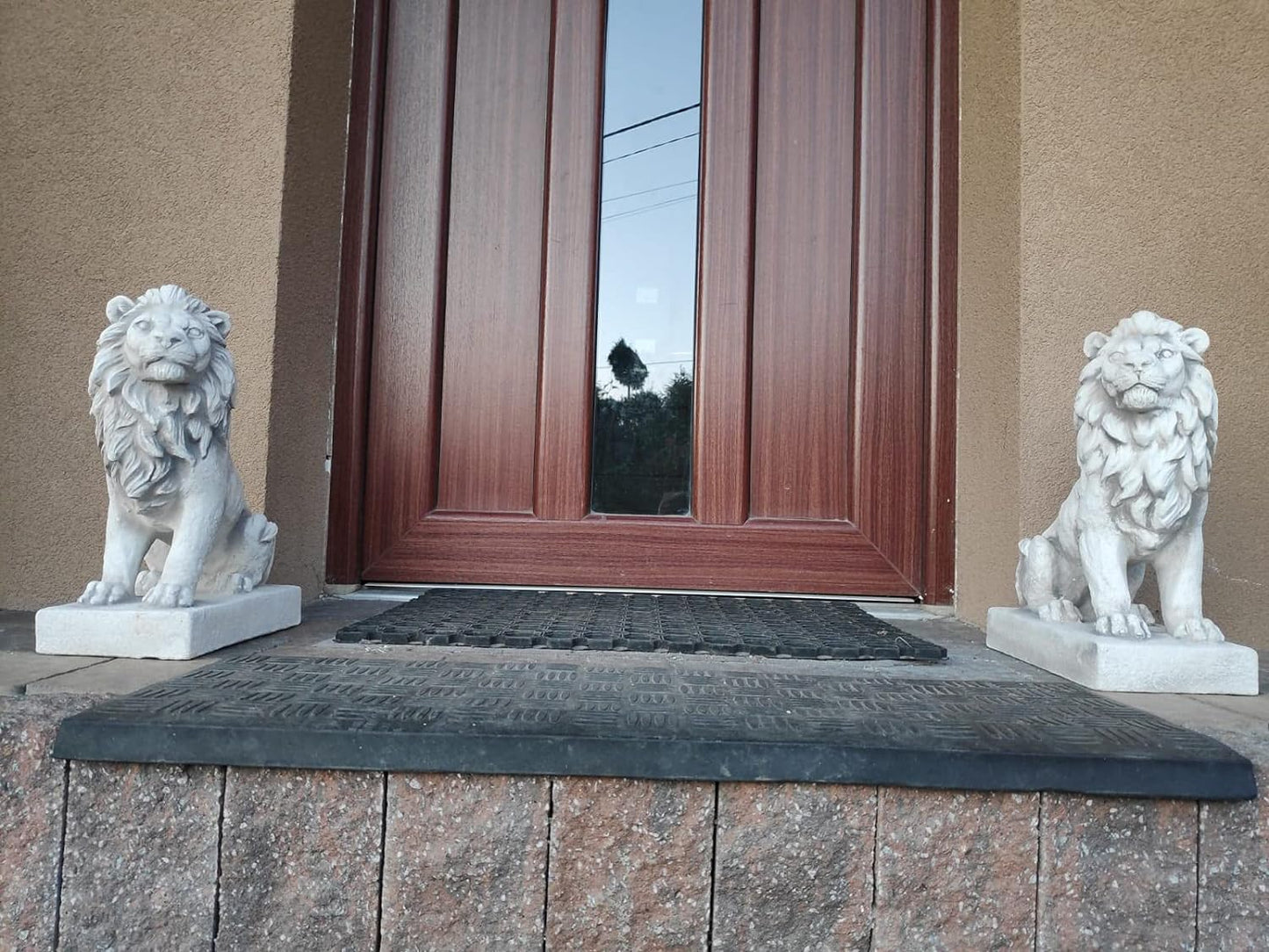 Set of two lions, made of cast stone, garden statues, ornament, decoration