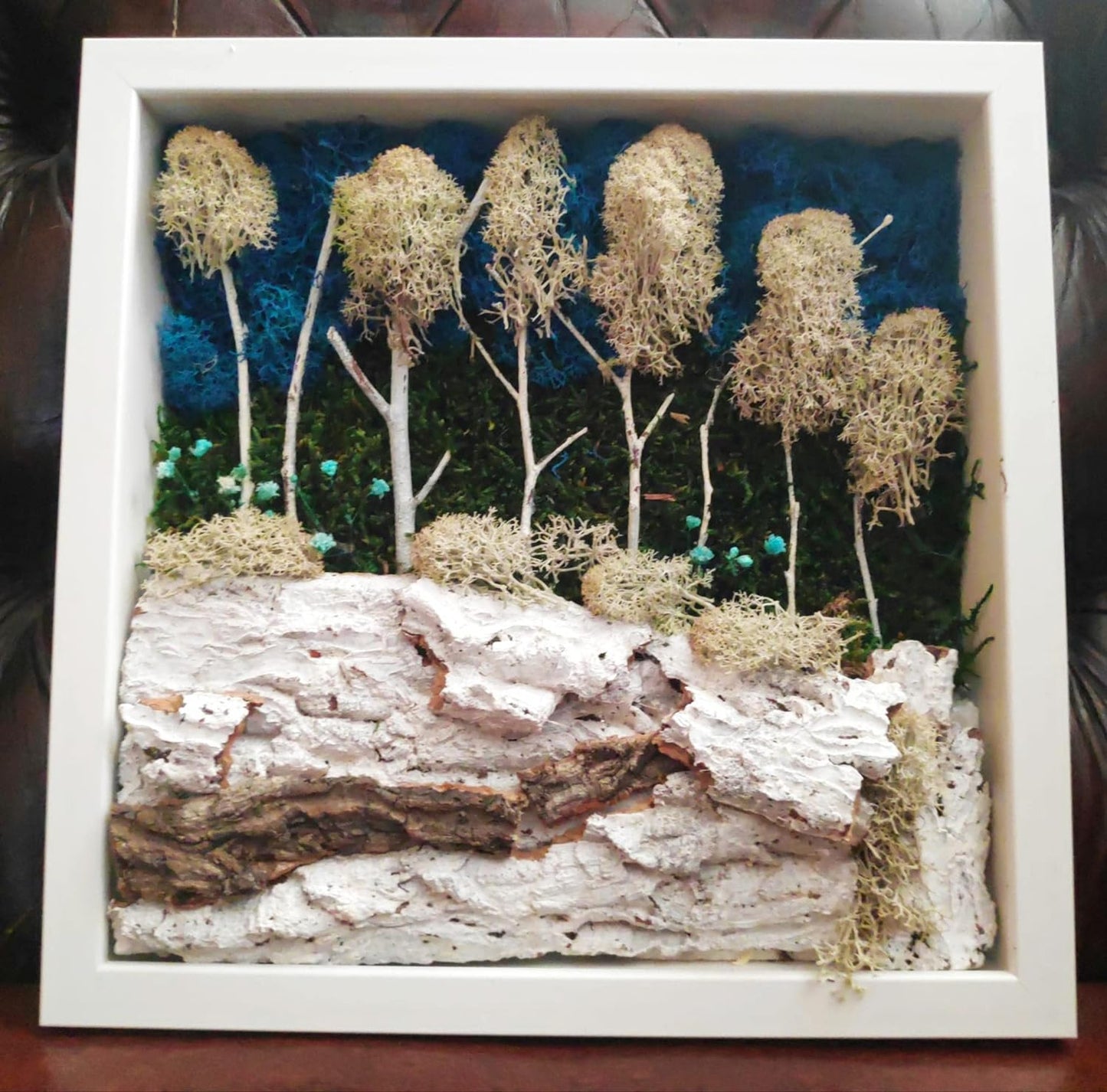 Reindeer moss composition, indoor decoration in white frame - Winter magic in a forest 27x27cm