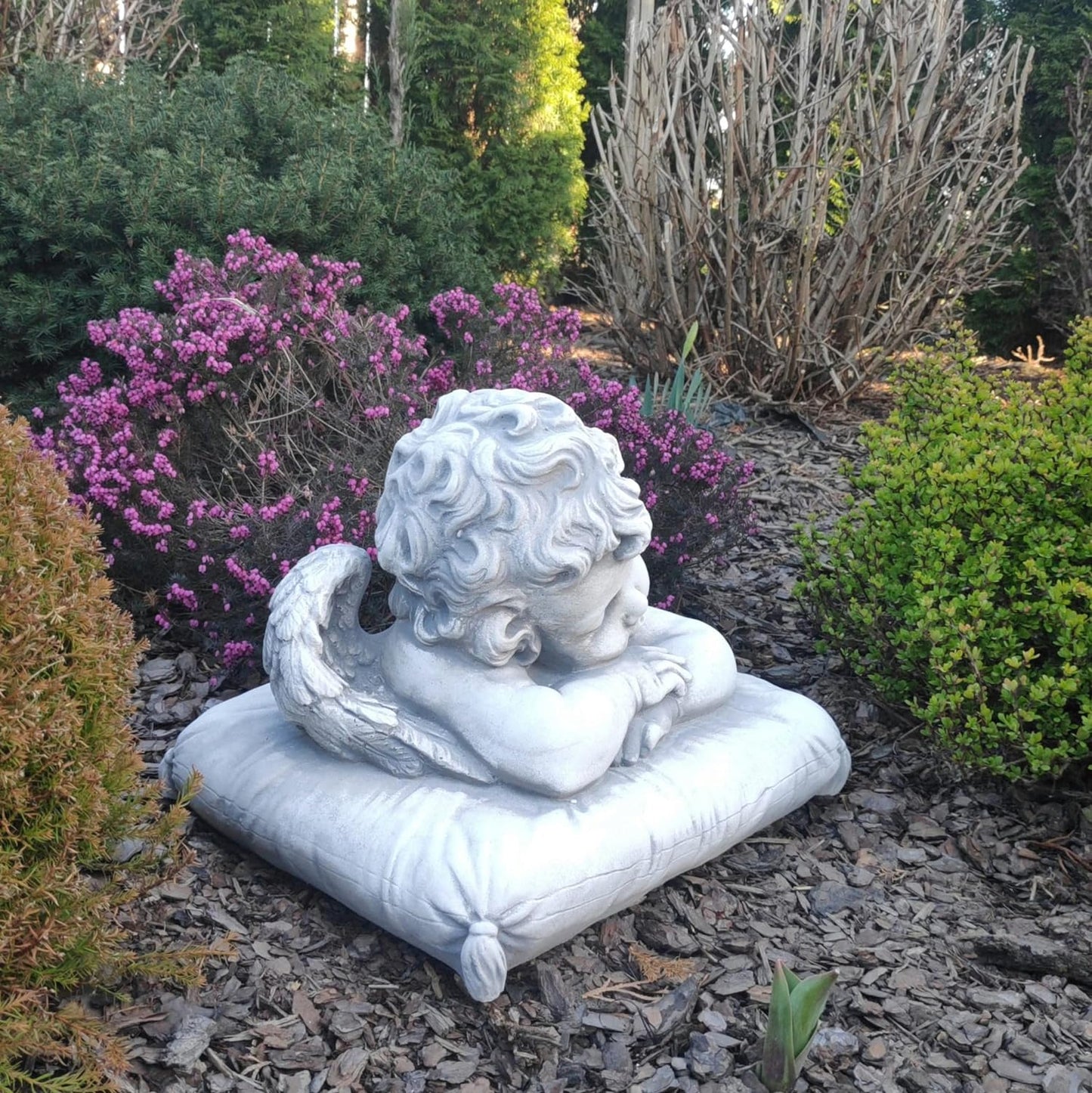Outdoor figure of Tranquil Slumber Angel - Concrete Garden Décor, 31x24x25cm