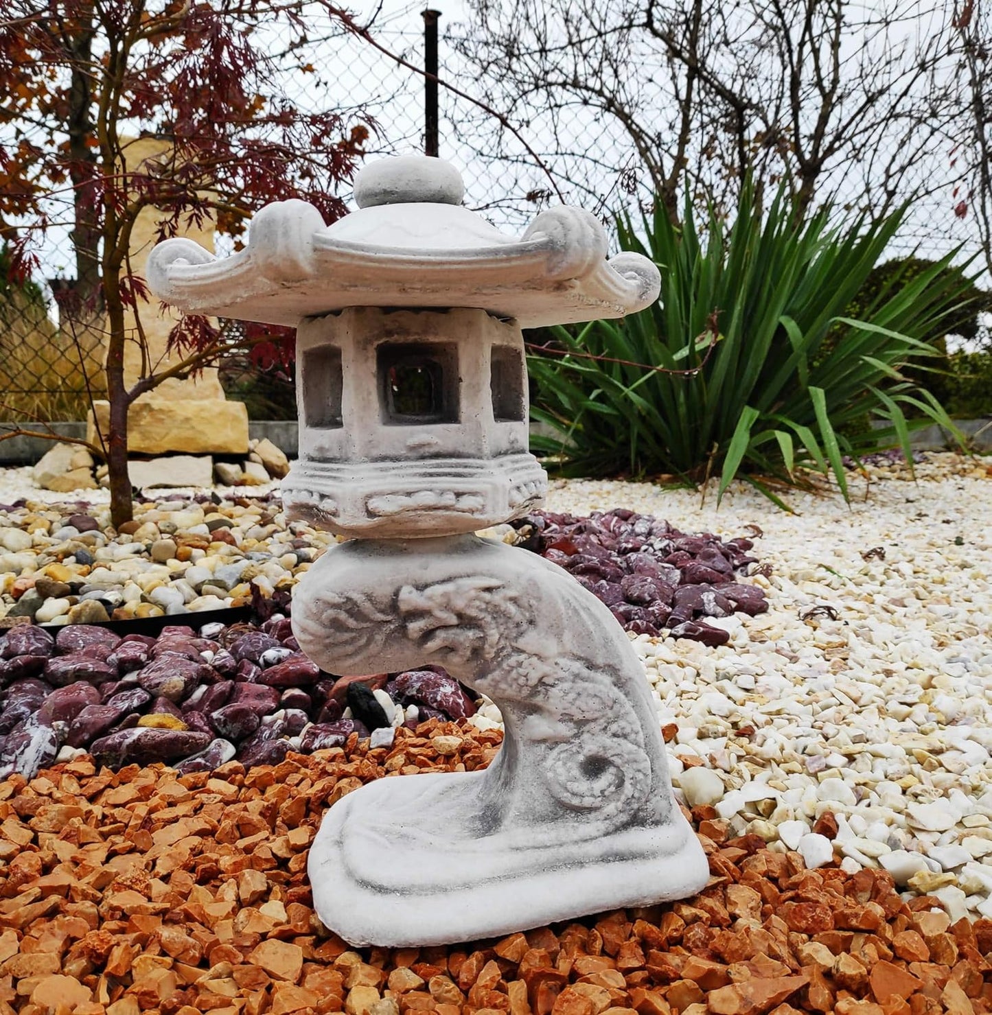 Stone Japanese Pagoda lantern "Reading" small statue garden ornament 32cm height