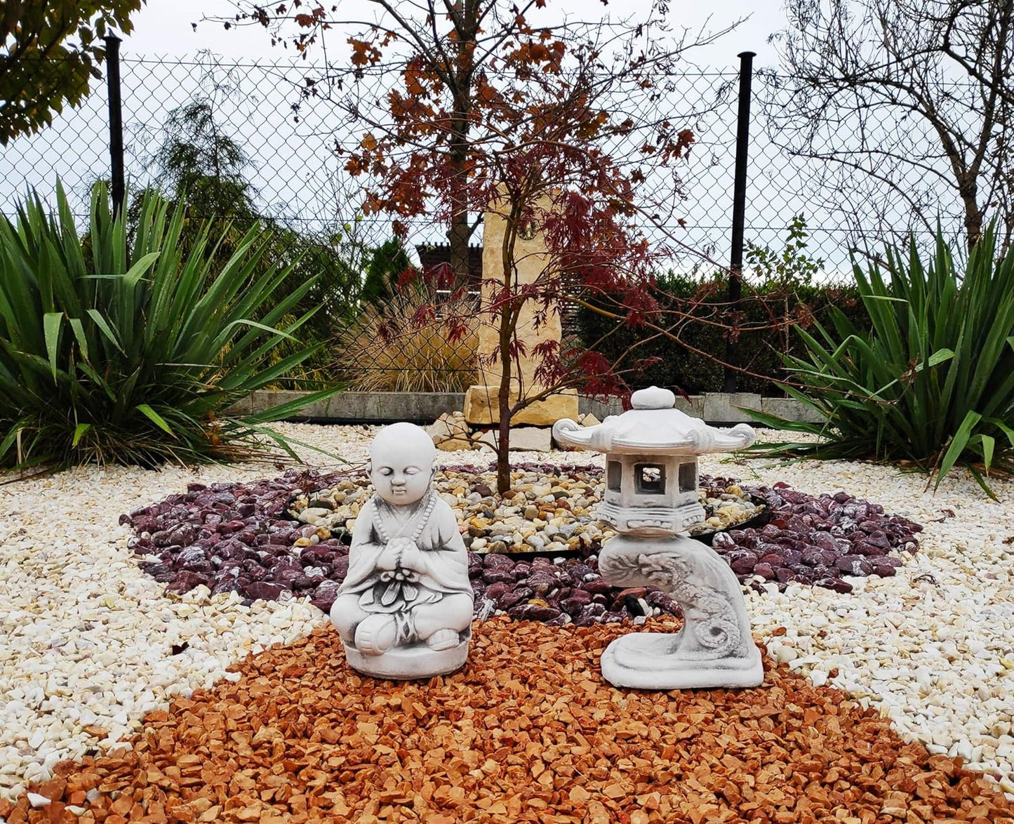 Stone Japanese Pagoda lantern "Reading" small statue garden ornament 32cm height