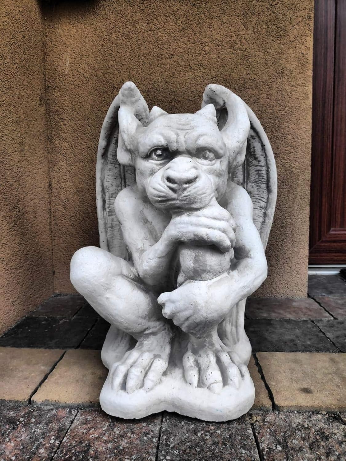 Figurine of sitting gargoyle, made of cast stone, outdoor/indoor ornament, decoration