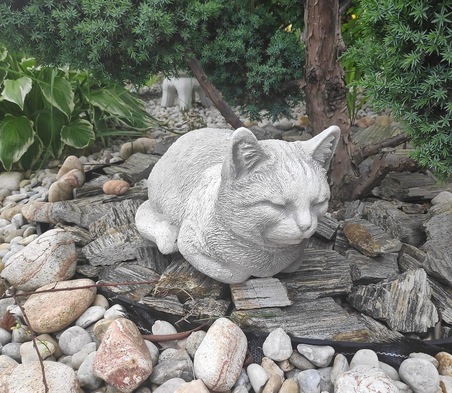 Figur einer entspannenden Katze, Dekoration für den Innen- und Außenbereich, aus Kunststein