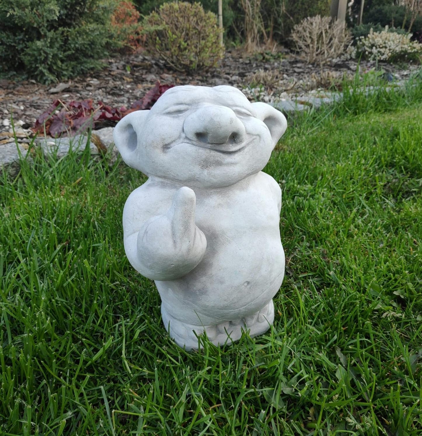Rebellen-Troll-Figur – eine mutige Aussage