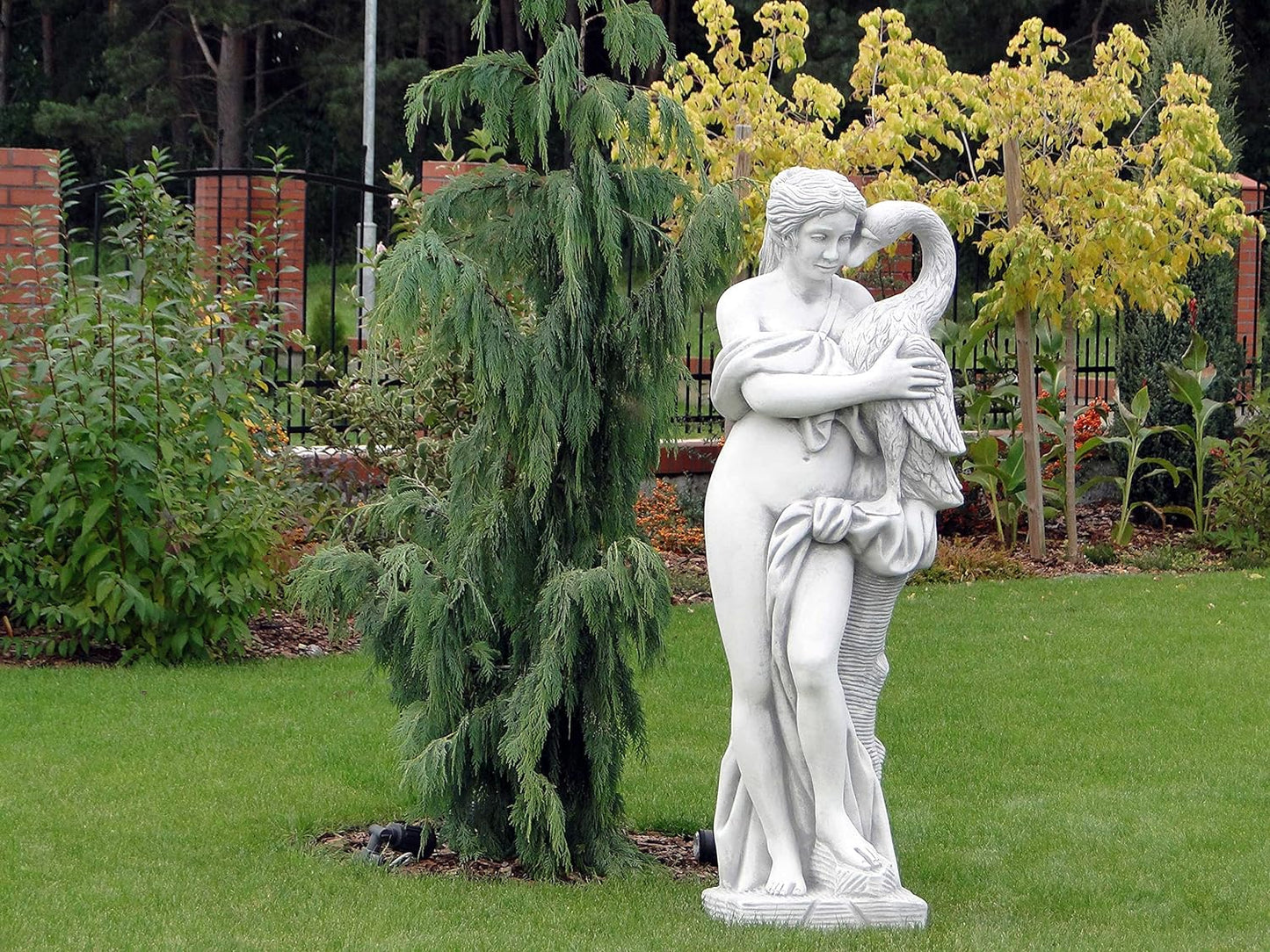 Statua "Serenata del cigno".