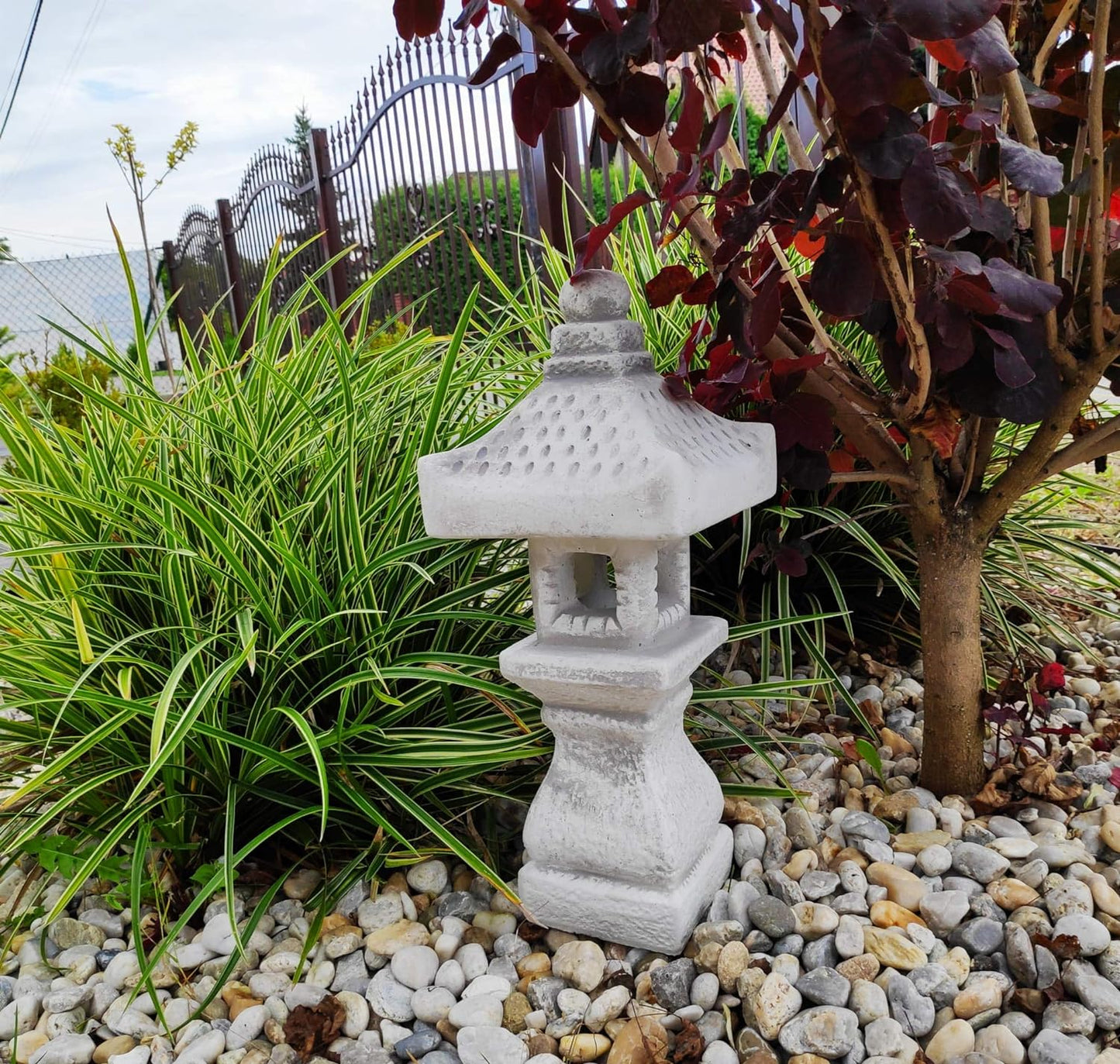 Zahradní ozdoba z litého kamene - Pagoda/Lantern v japonském stylu "TACHI-GATA-OKI" 40x12x11 cm