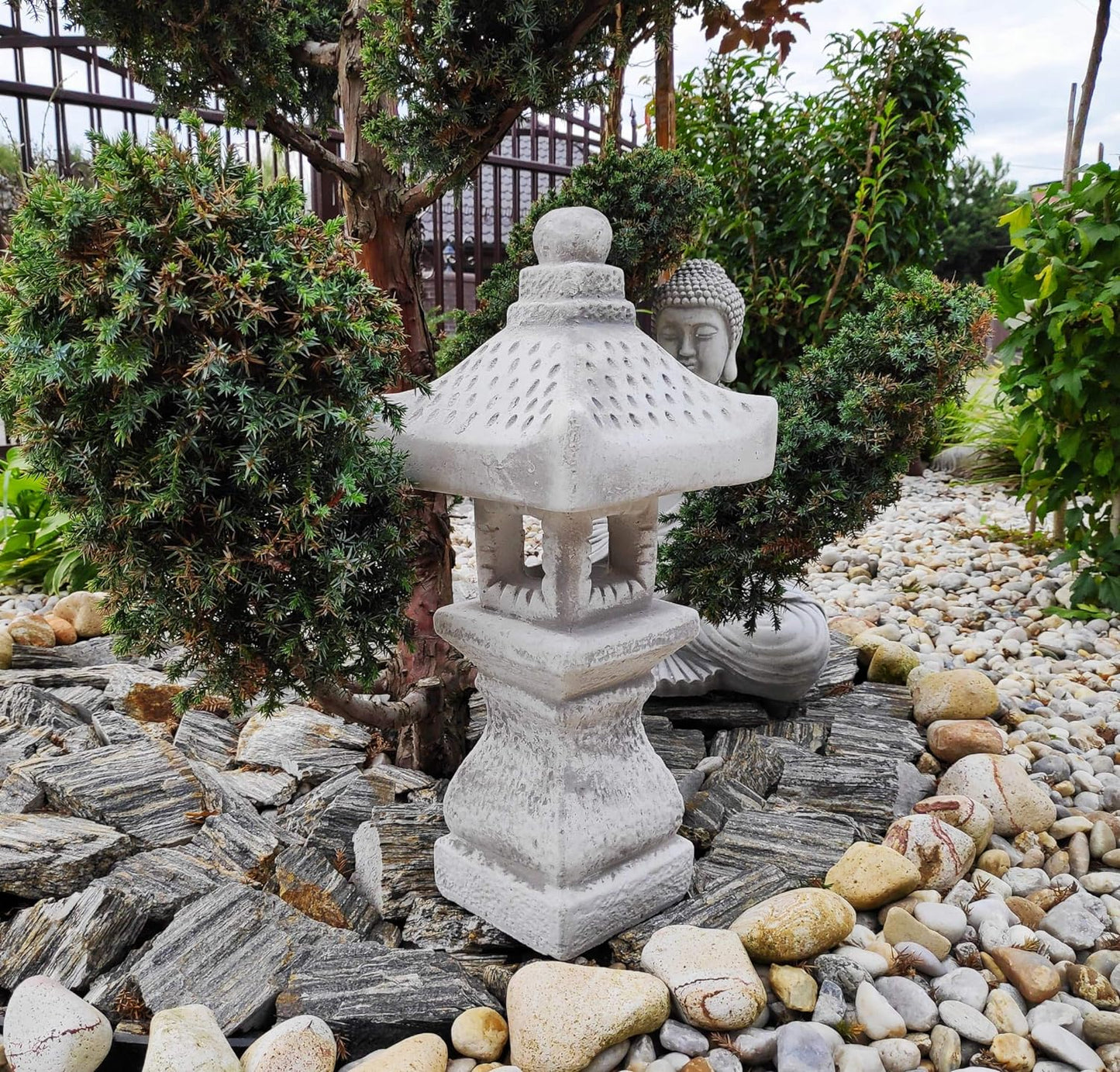 Zahradní ozdoba z litého kamene - Pagoda/Lantern v japonském stylu "TACHI-GATA-OKI" 40x12x11 cm